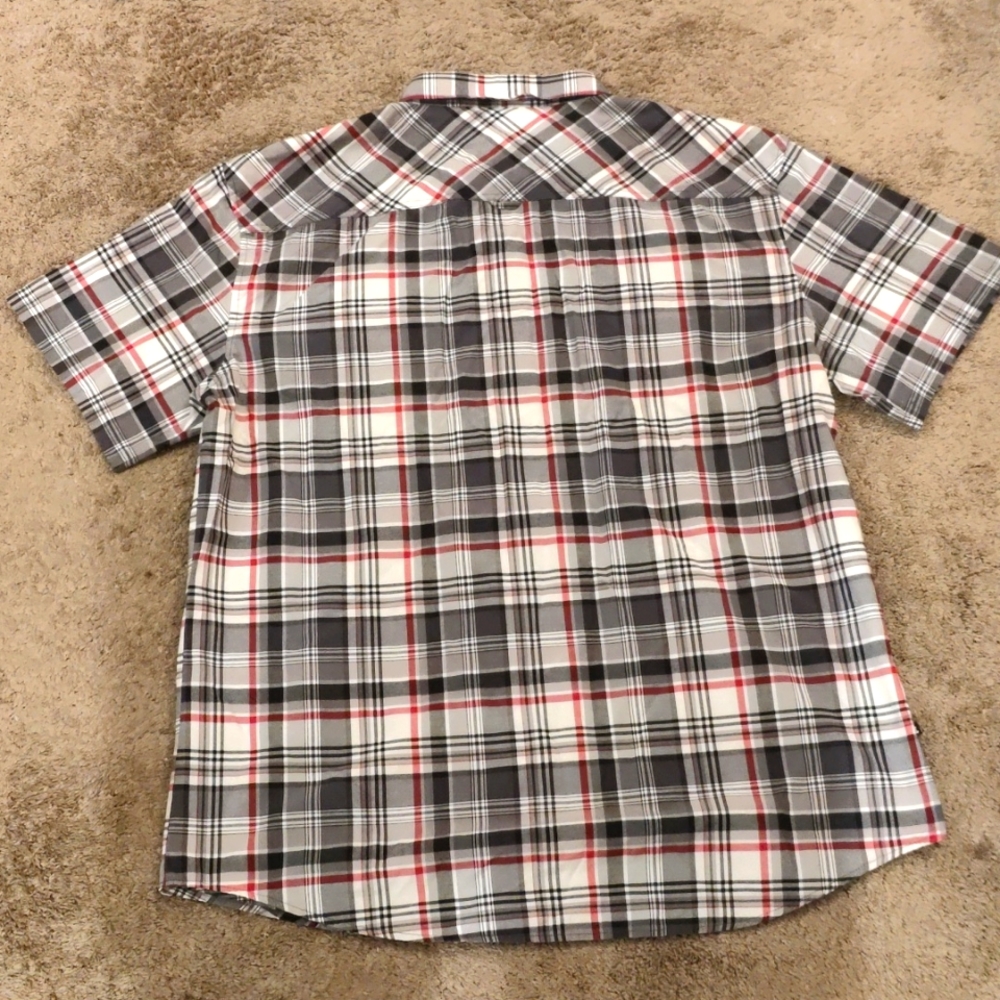 Two pocket button down. - Picture 3 of 3